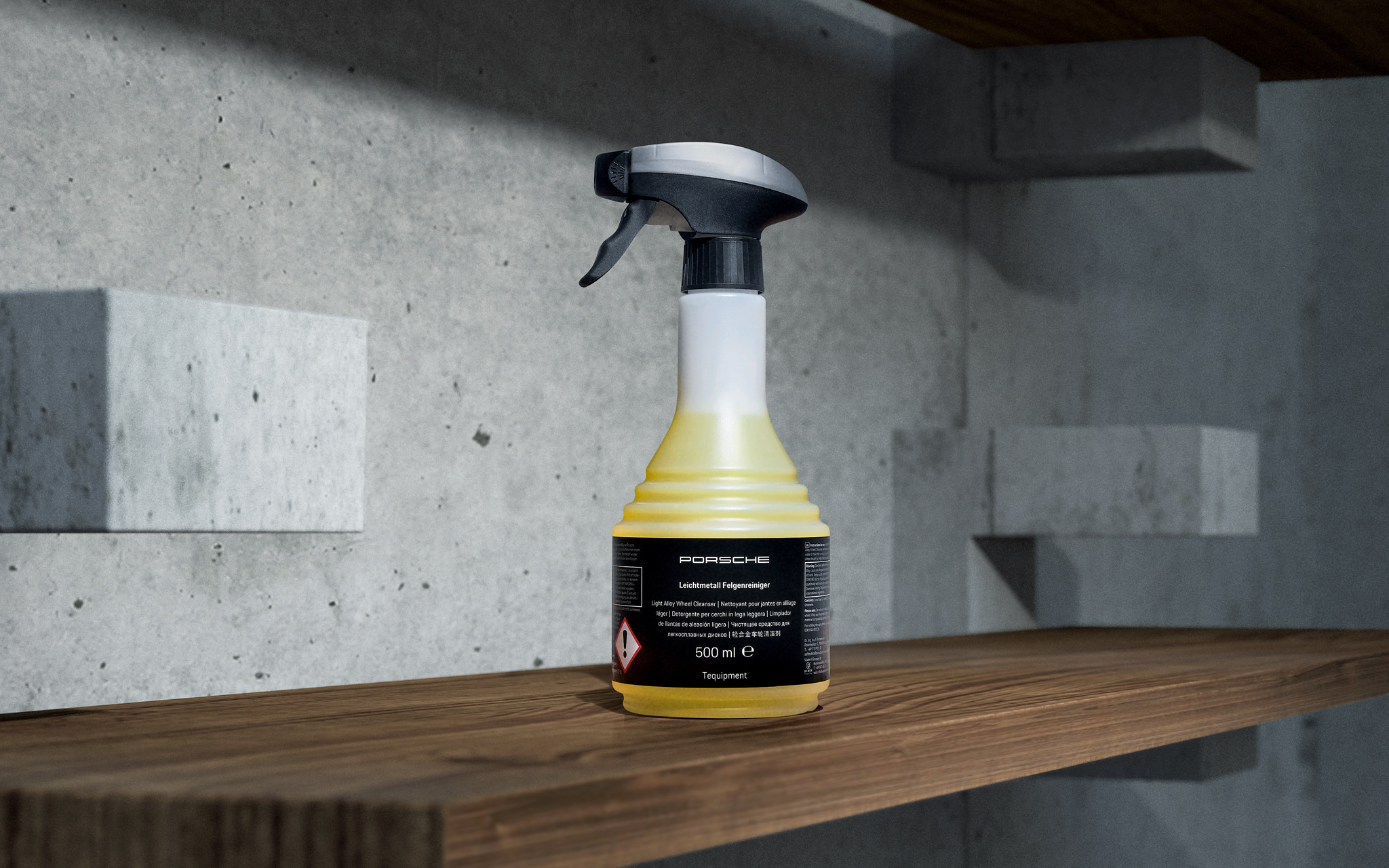 Porsche Wheel Cleaner With Spray Head RACCAR Automotive