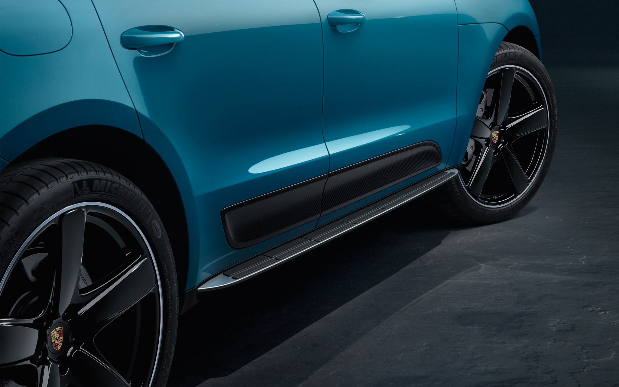 Porsche Macan Running Boards RACCAR Automotive