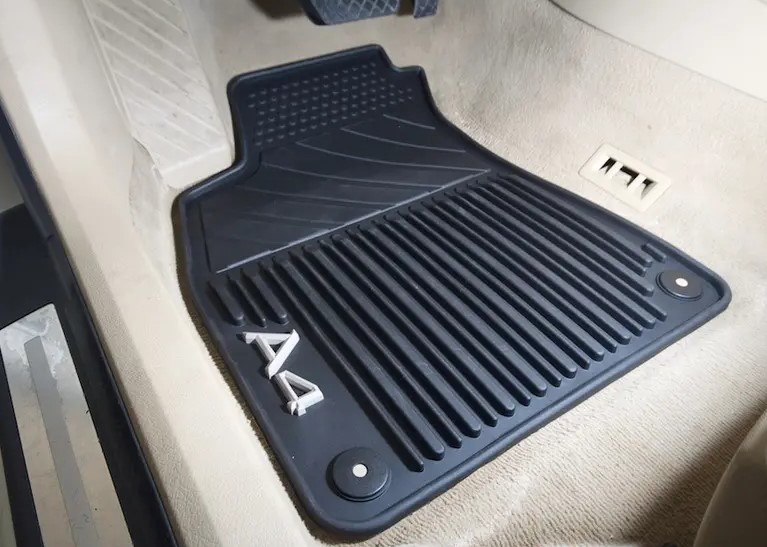 MOTOS Rubber Floor Mats For Audi A4 B7 2004-2008 Improve 11 thumbnail image