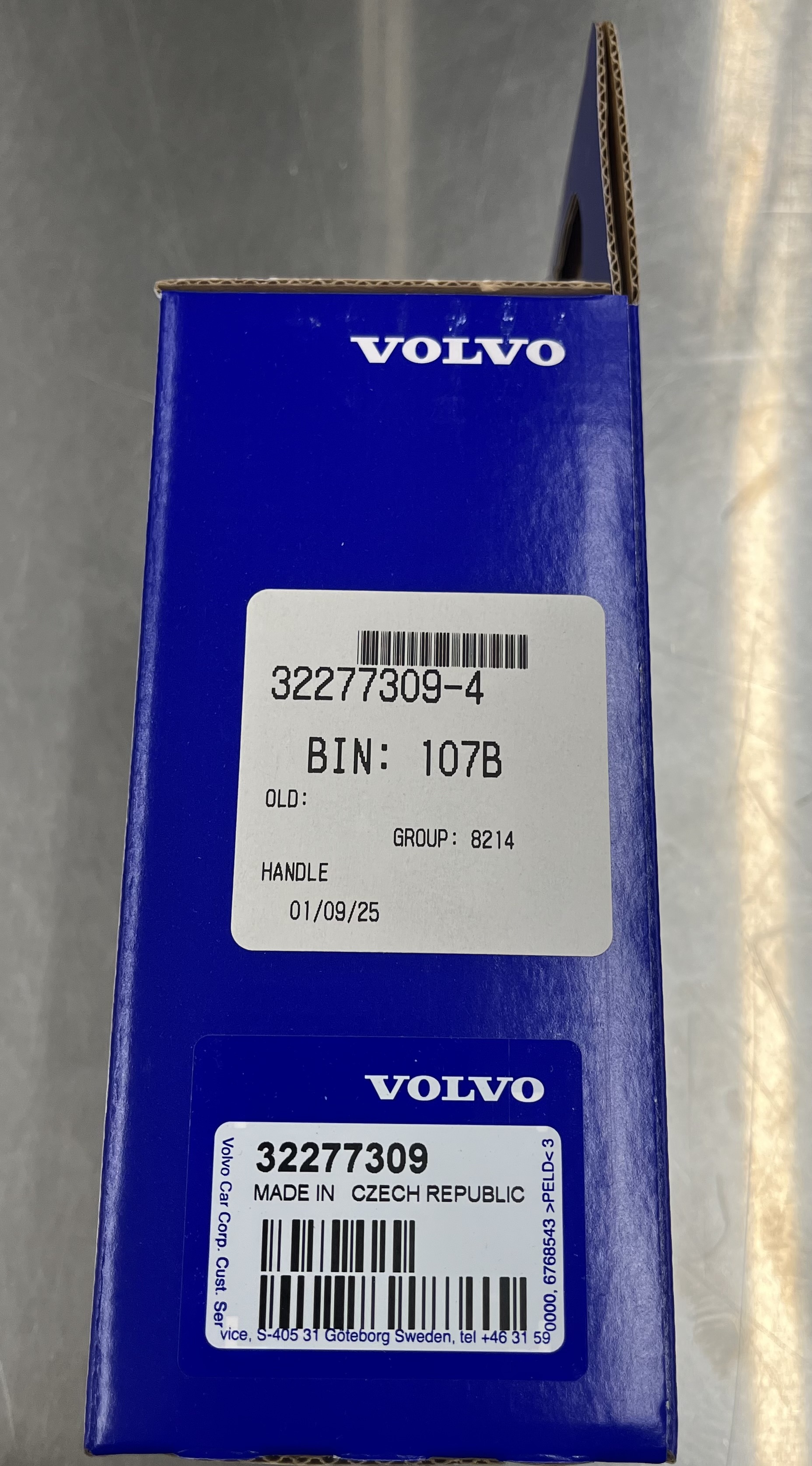 Volvo Genuine Interior Hood Release Handle - 32277309: RACCAR Automotive